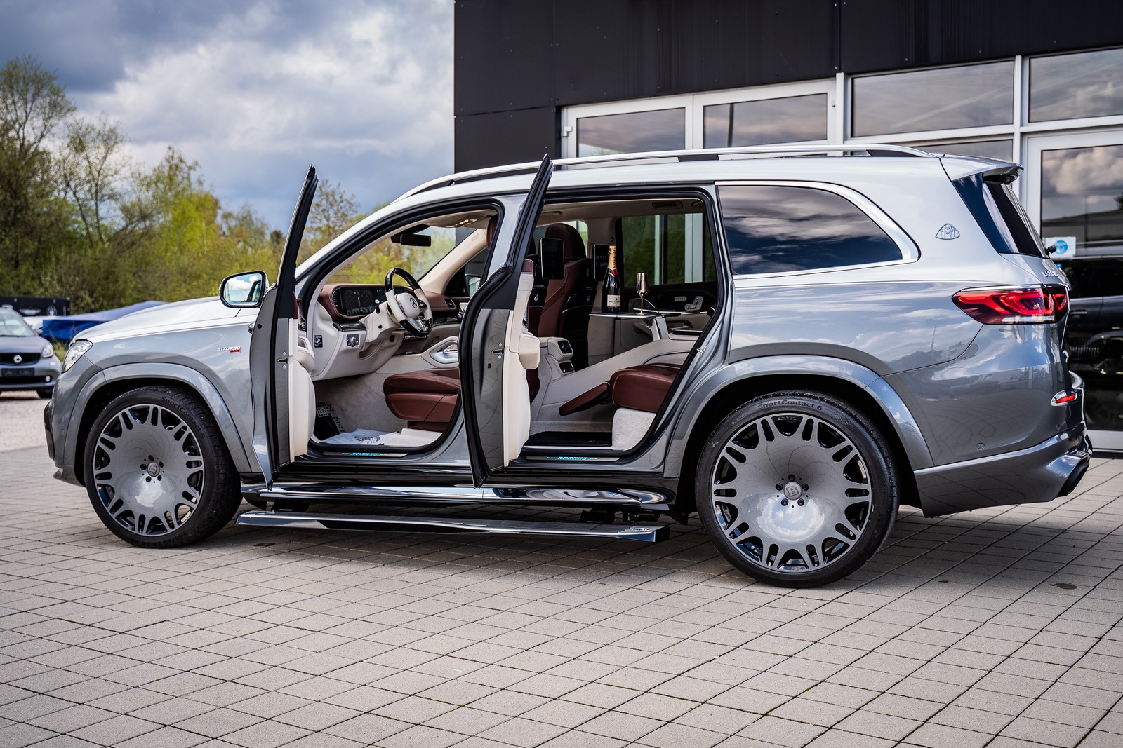 2022 BRABUS GLS 800