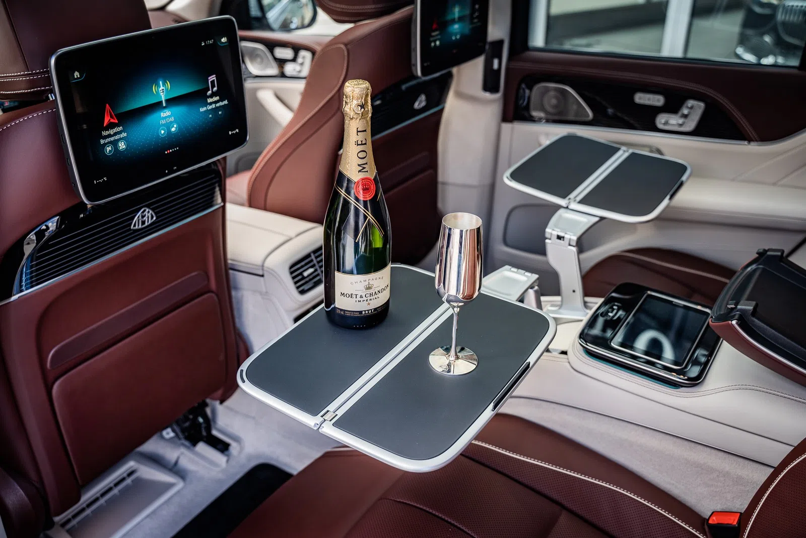 2022 BRABUS GLS 800 interior, seats