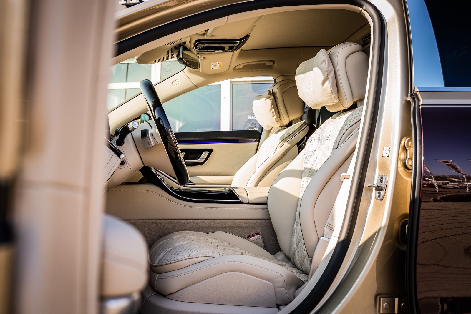 2022 Mercedes-Maybach S 680, 15/18