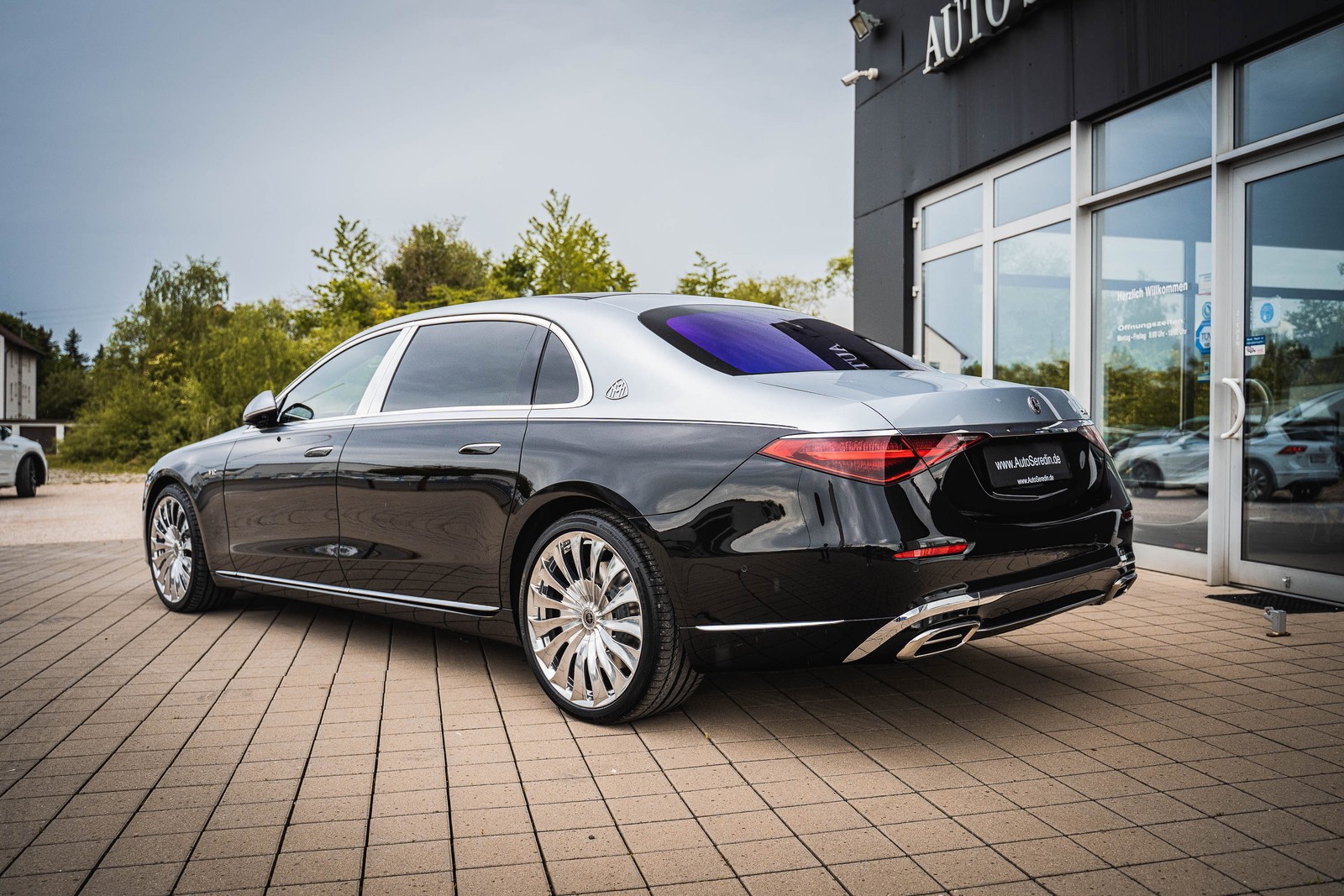 2022 Mercedes-Maybach S 680 by Hofele Design Germany, 2/17
