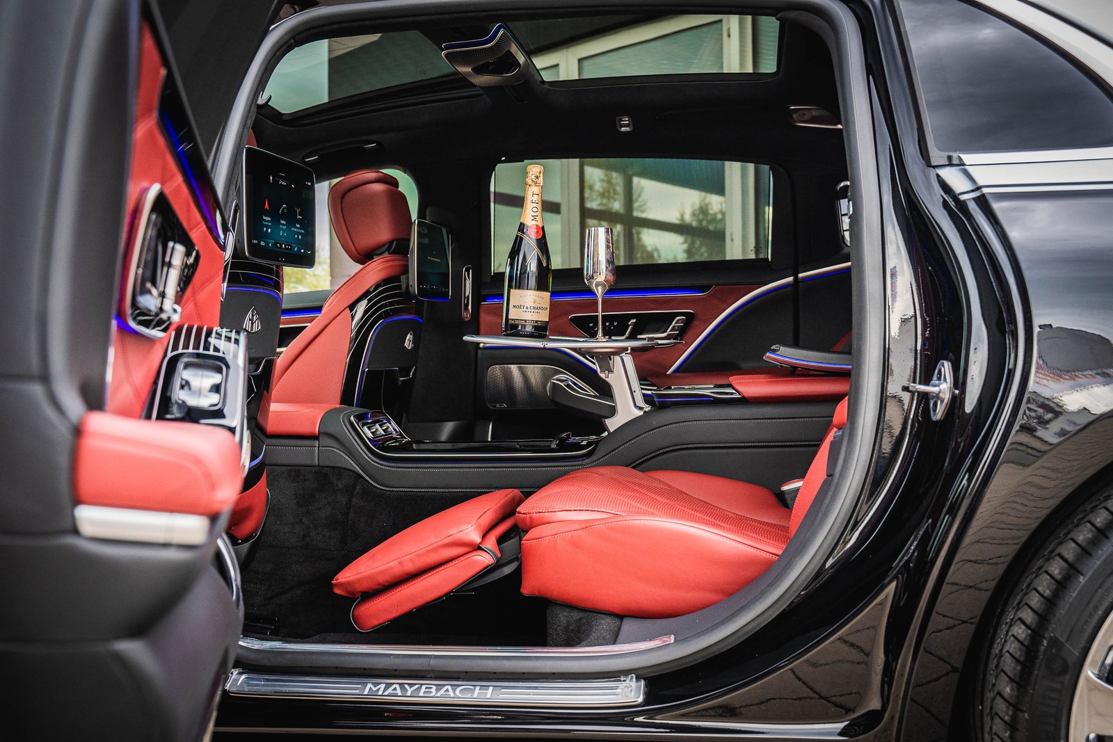 2022 Mercedes-Maybach S 680 by Hofele Design Germany, 7/17