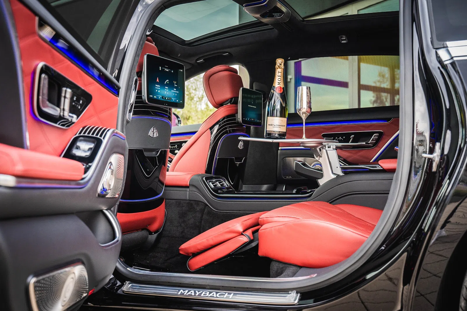 2022 Mercedes-Maybach S 680 by Hofele Design Germany interior