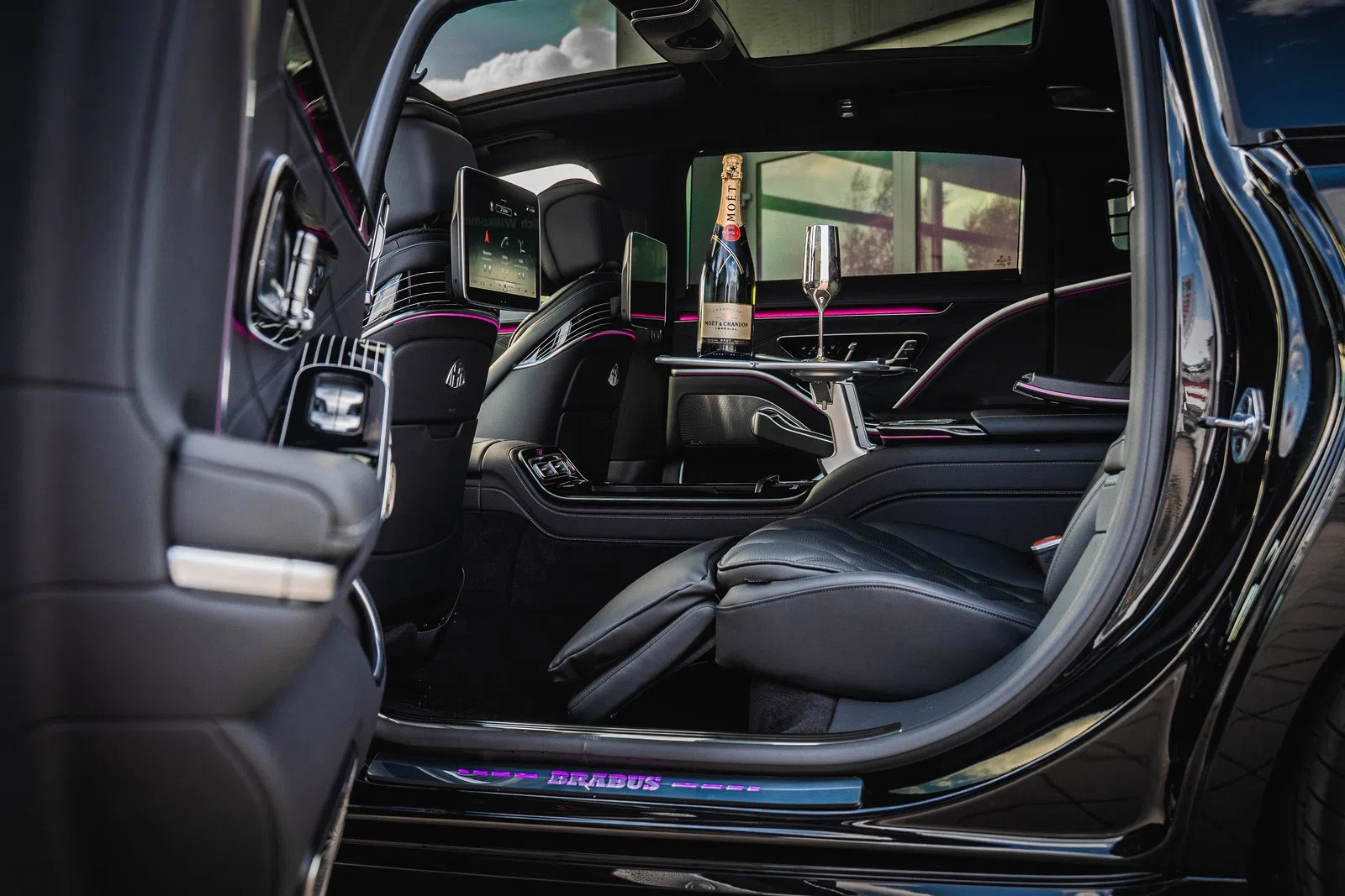 2022 BRABUS B 600 interior