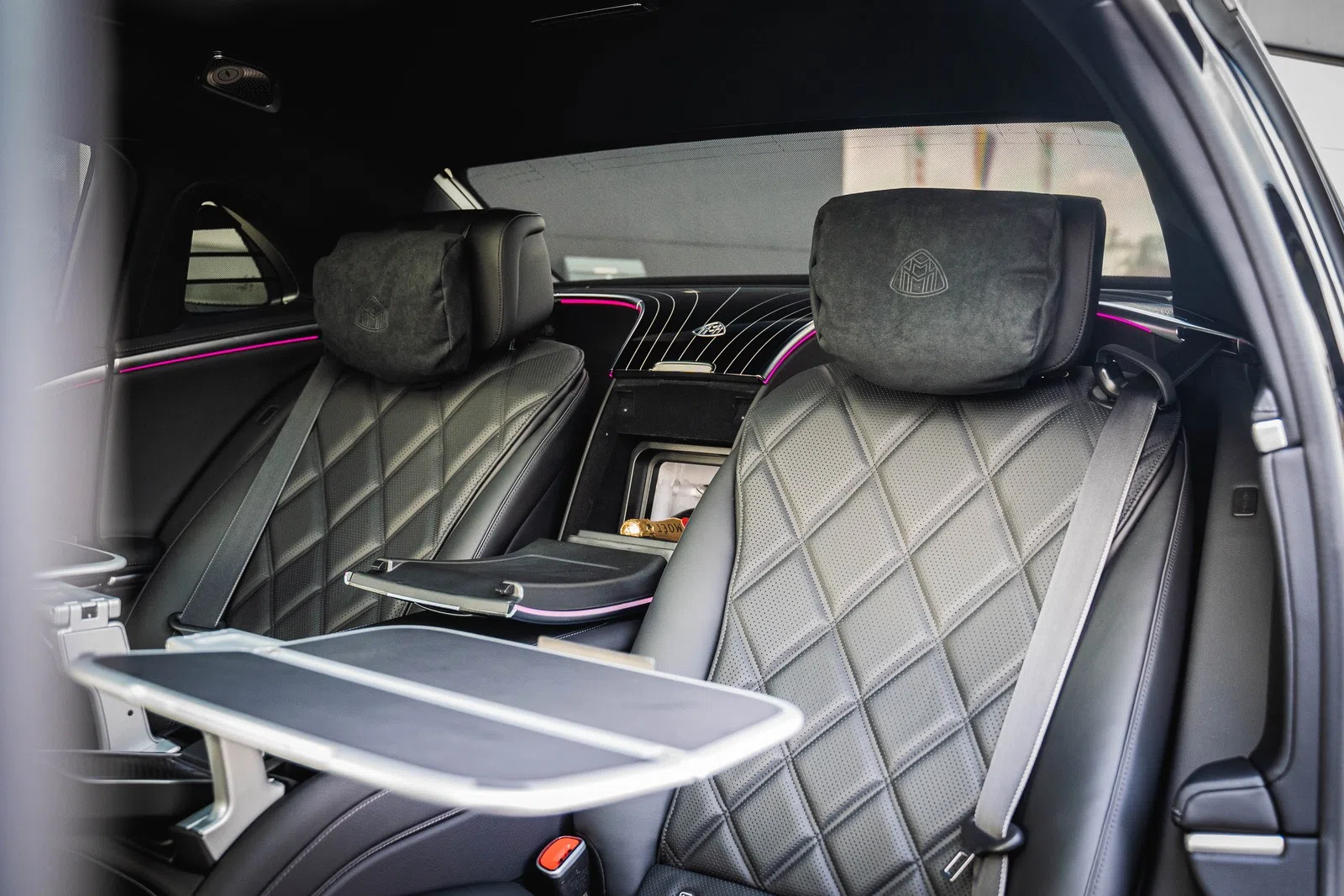 2022 BRABUS B 600 interior, seats