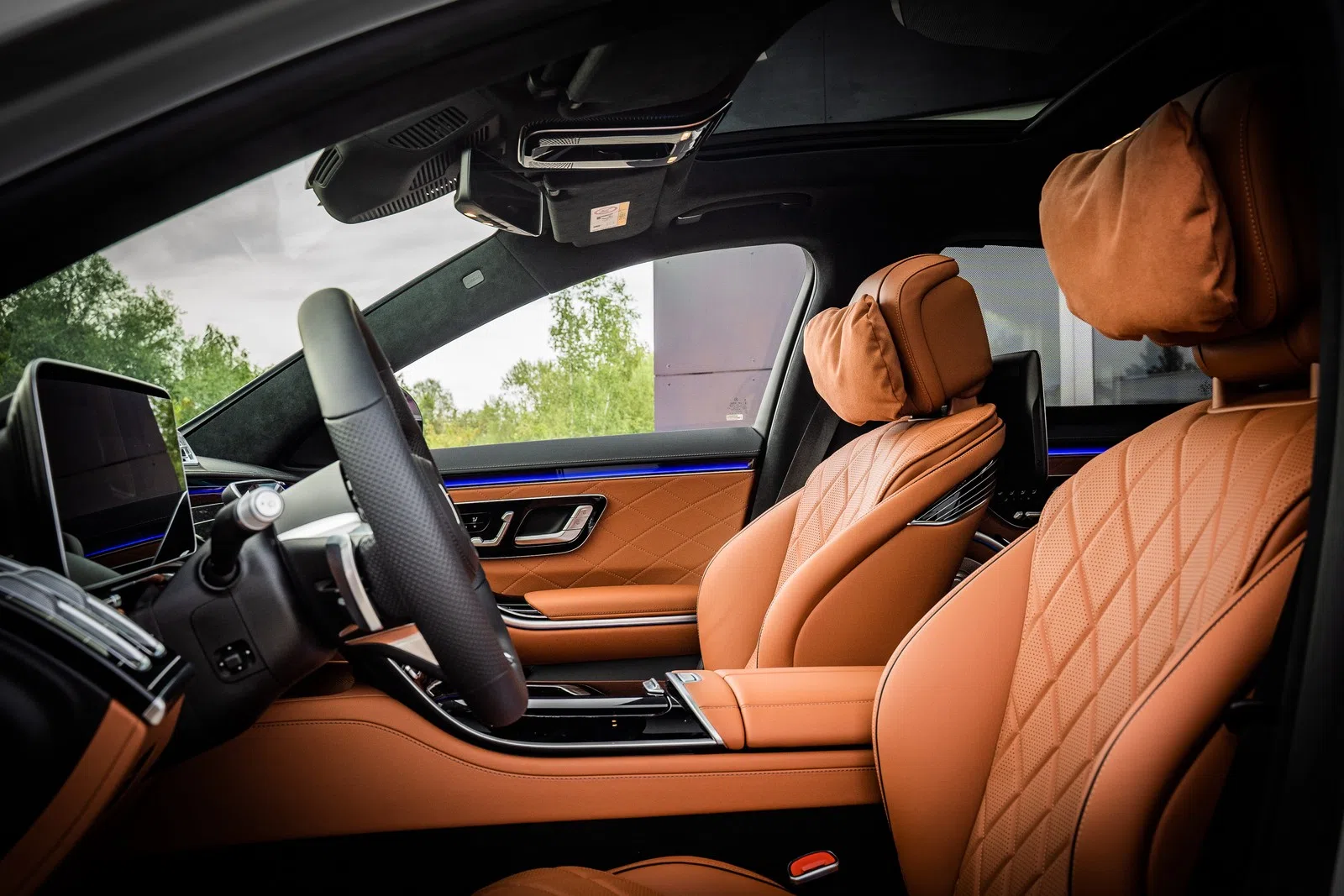 2022 BRABUS B50 interior, seats