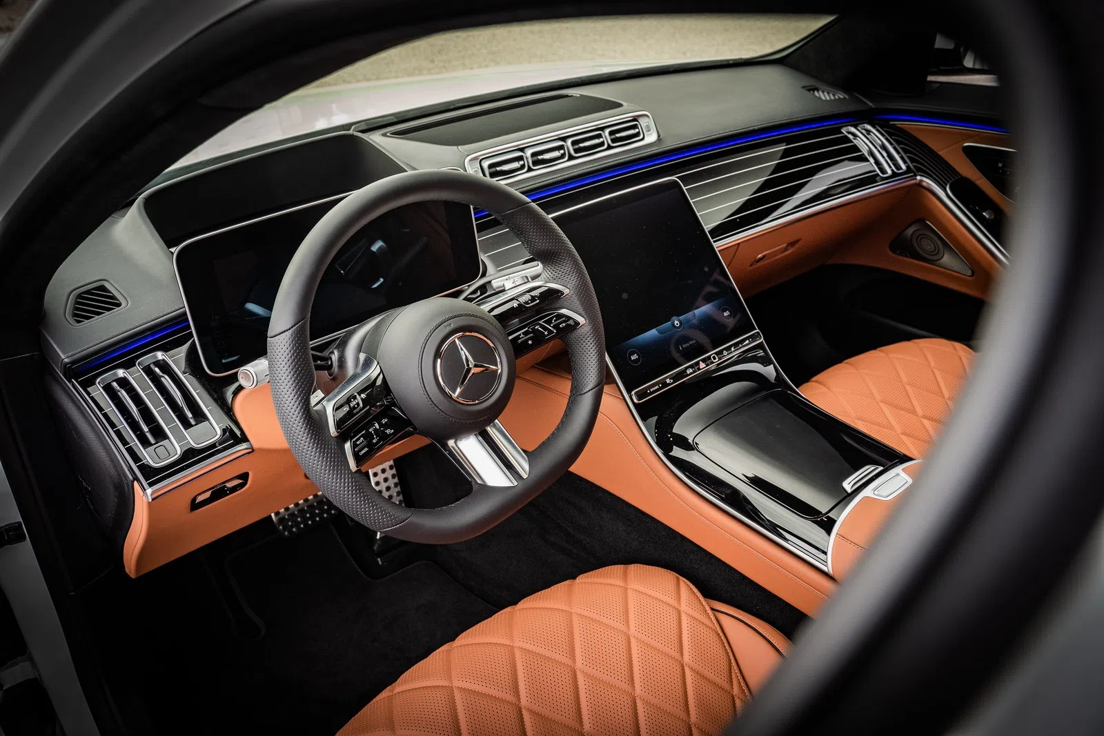 2022 BRABUS B50 interior, dashboard