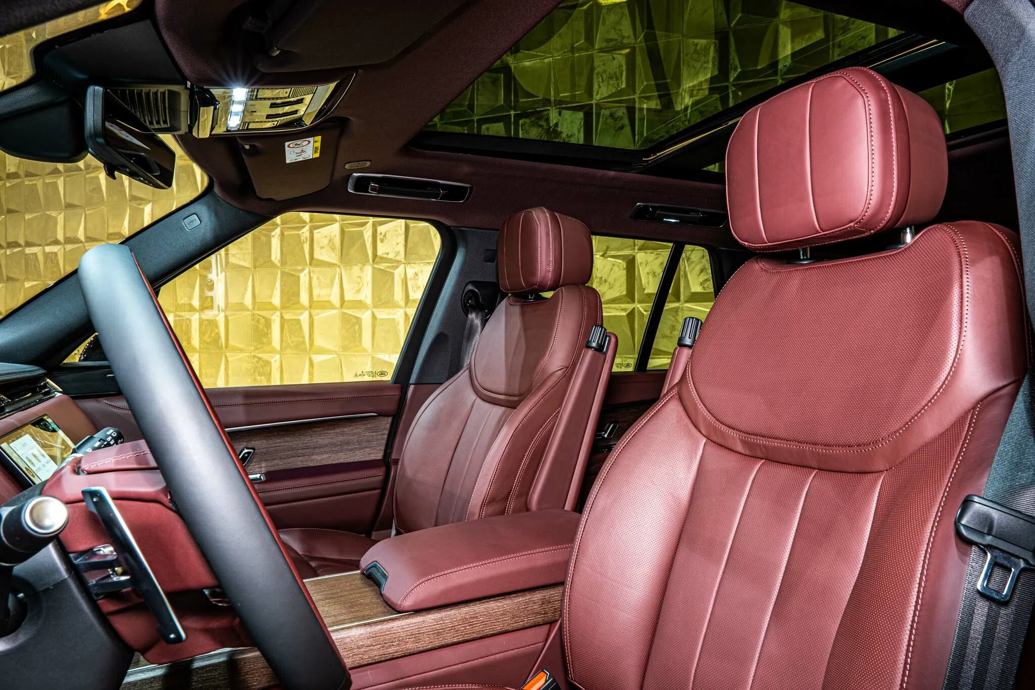 2022 Land Rover Range Rover interior, seats