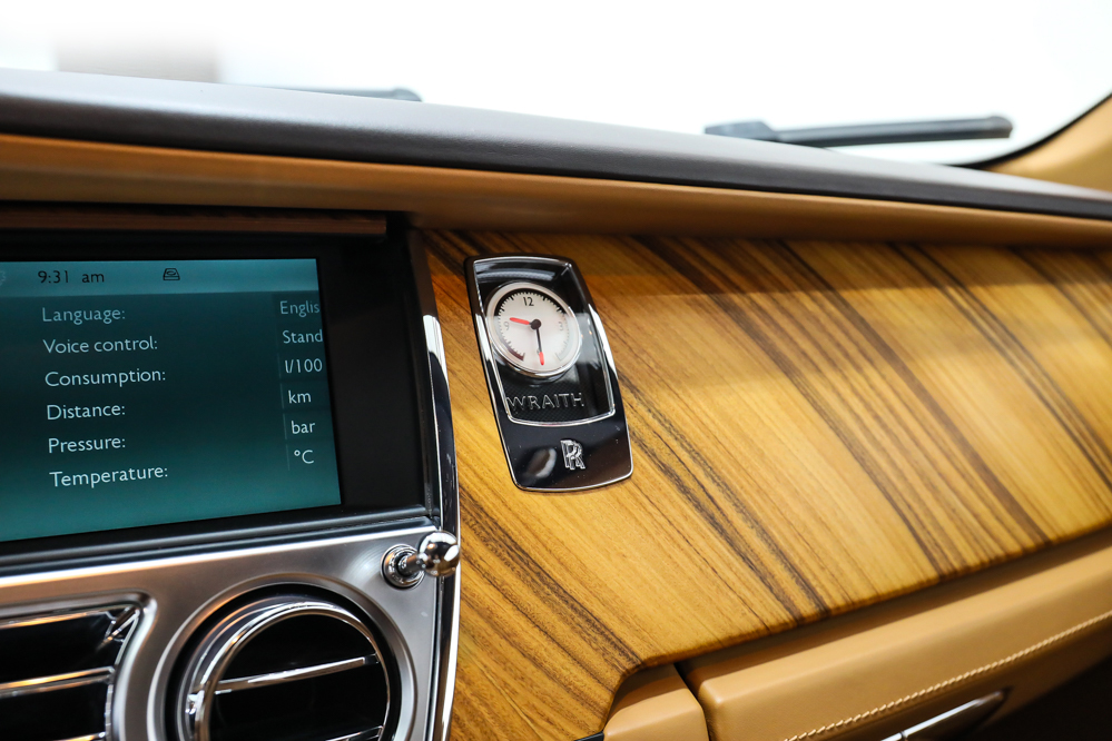 2016 Rolls-Royce Wraith, 7/12