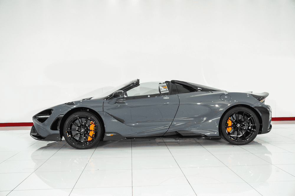 2022 McLaren 765LT Spider, 12/16