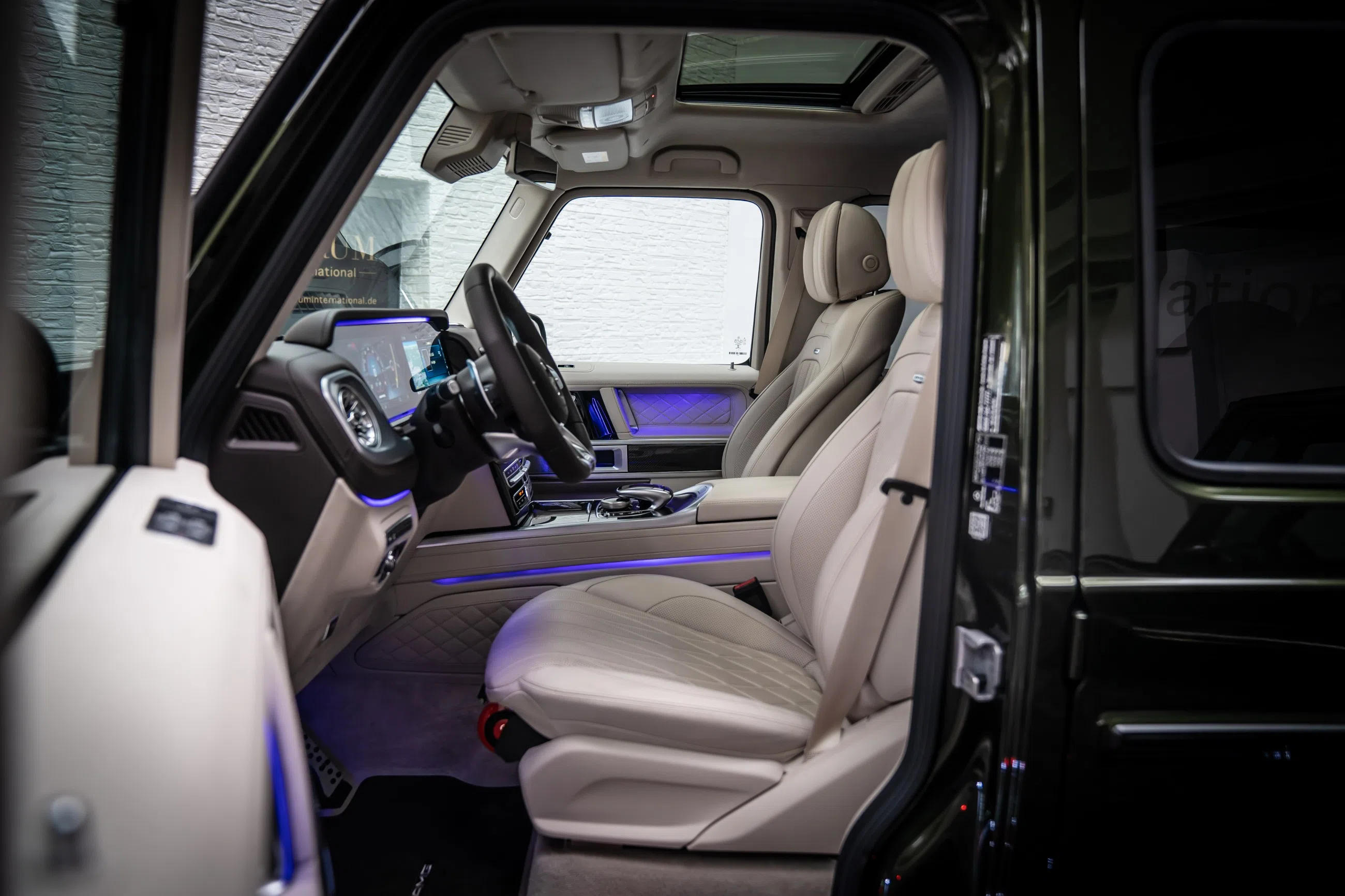2022 BRABUS G 700 interior, seats, Beige, Full leather