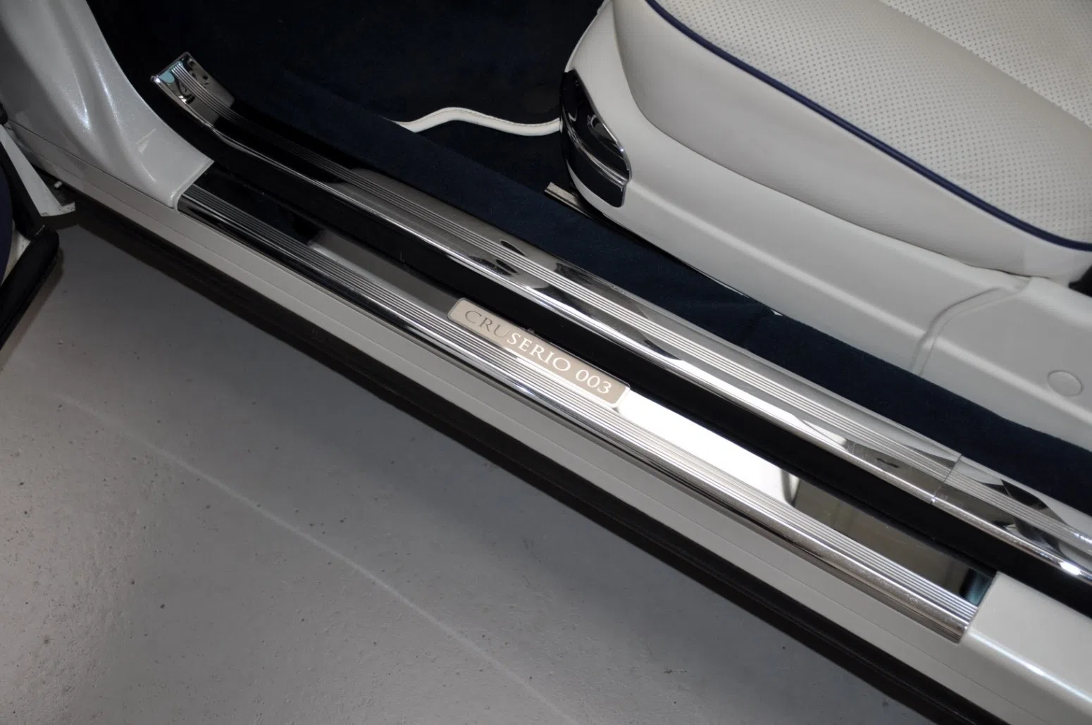 2010 Maybach 57S Coupe Xenatec interior, door sill
