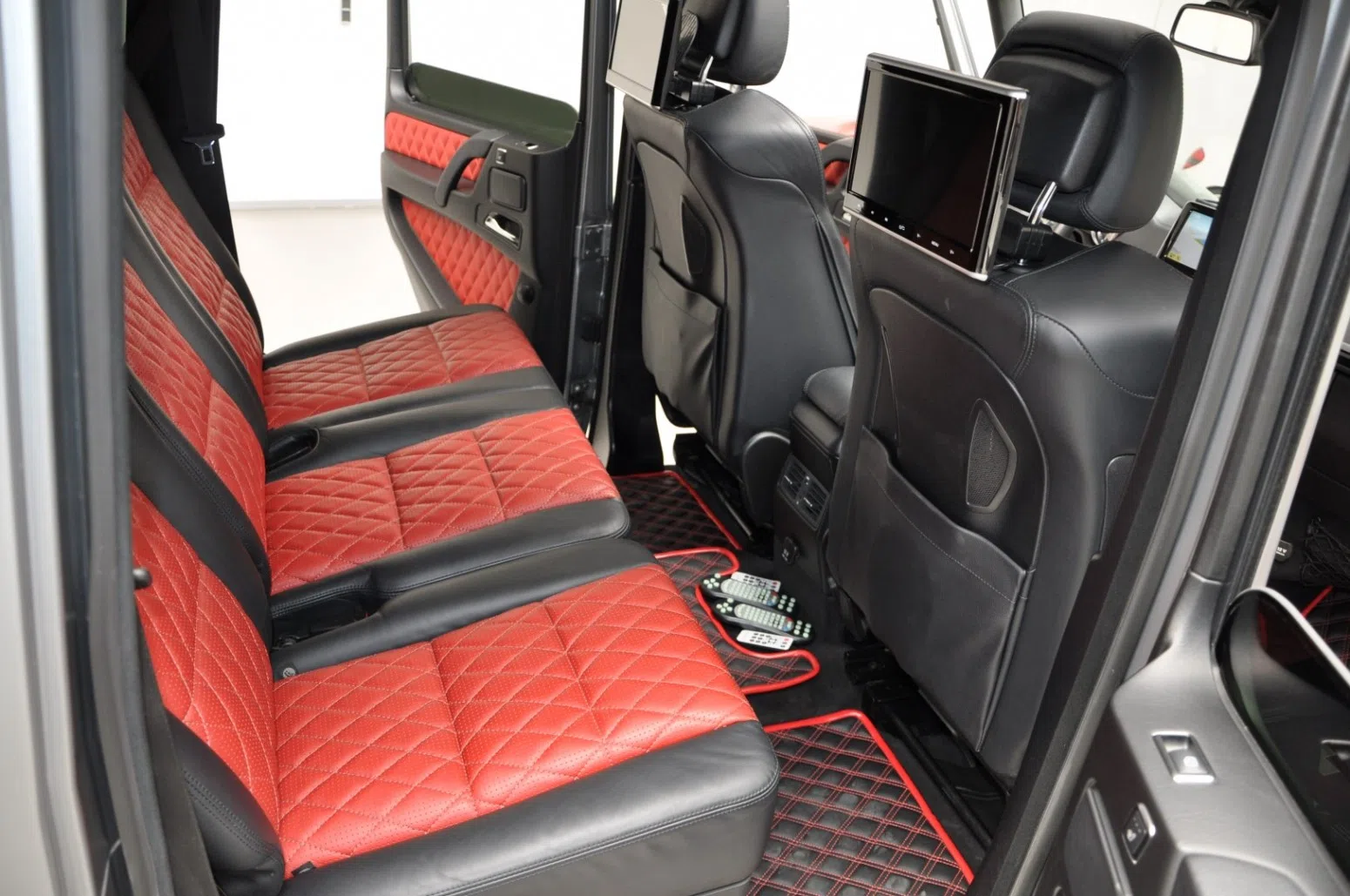 2013 Mansory G-Class Gronos 6x6 interior, seats