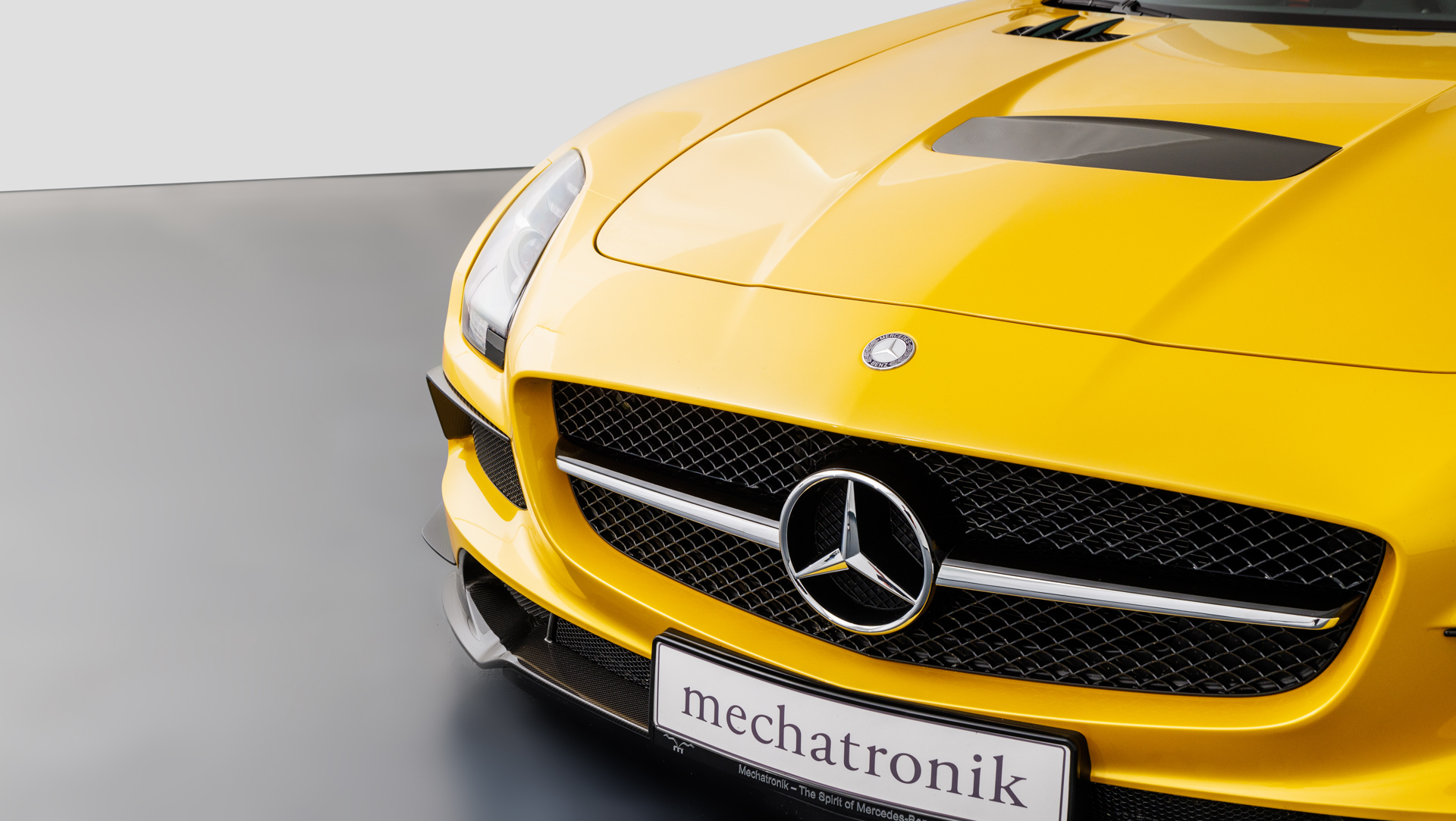 2014 Mercedes-Benz SLS AMG Black Series, 8/20