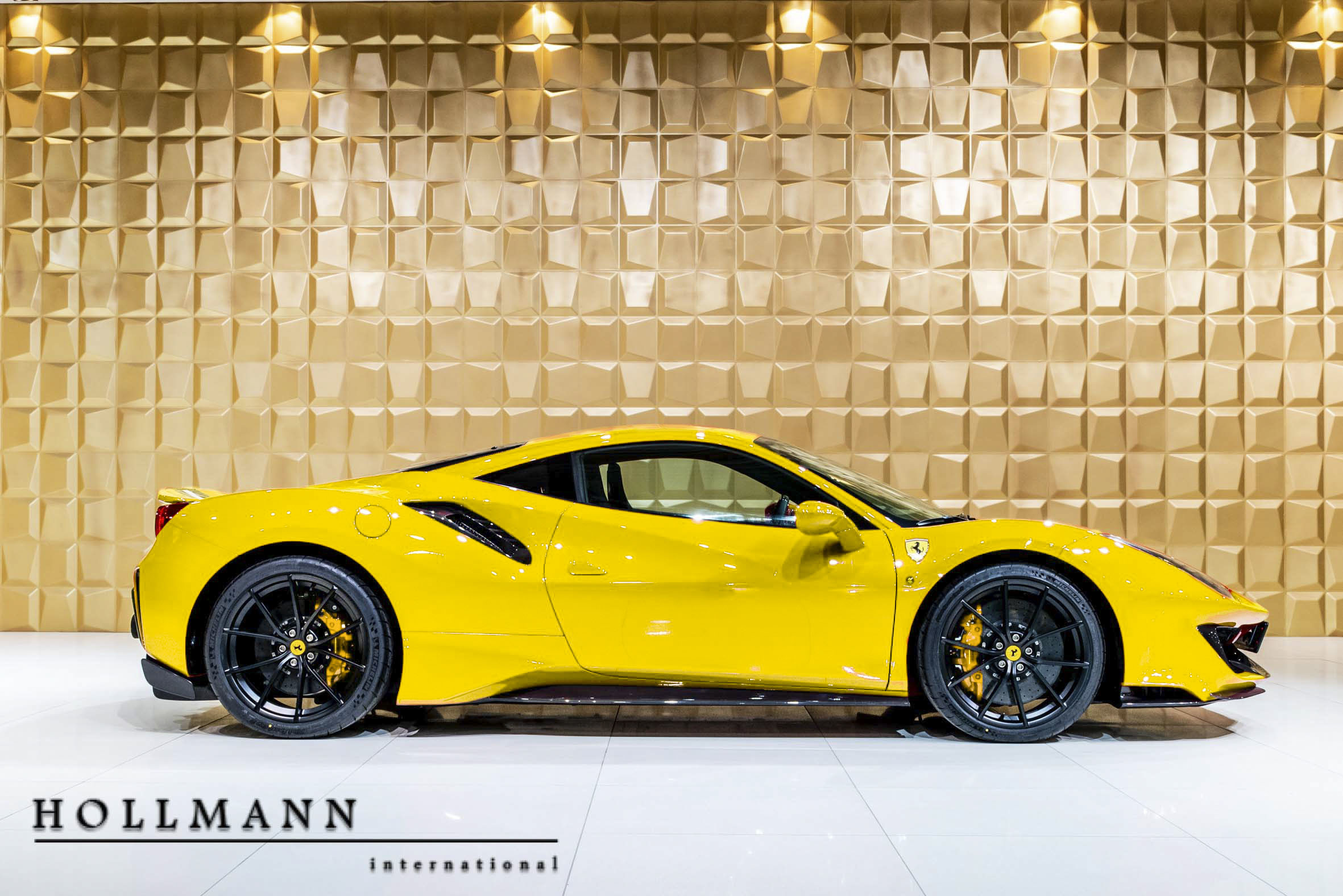 2019 Ferrari 488 Pista, 9/15