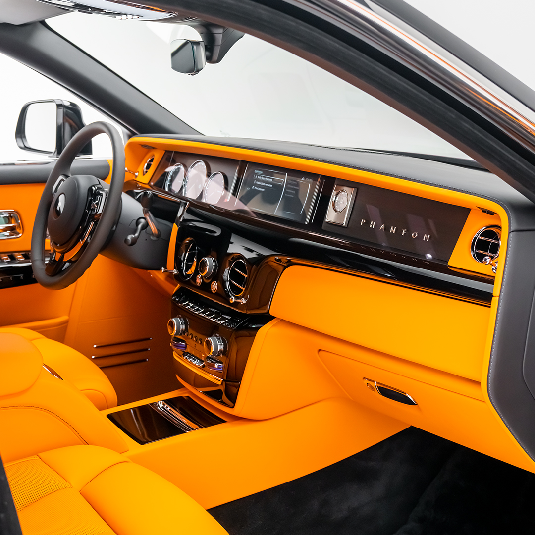 2022 Rolls-Royce Phantom VIII EWB, 6/20