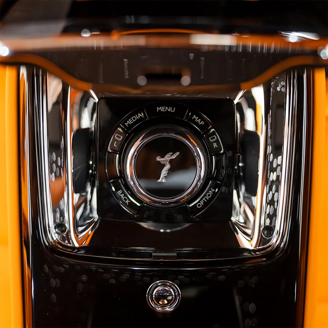 2022 Rolls-Royce Phantom VIII EWB interior, Orange
