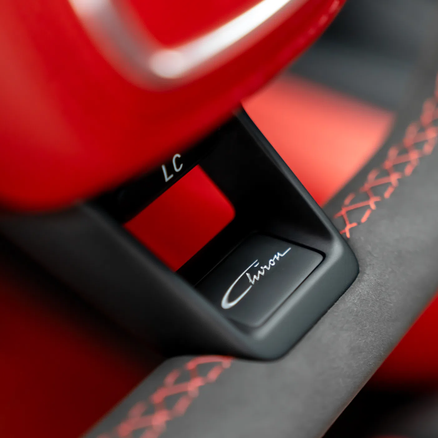 2021 Bugatti Chiron interior, center console, Black and Red, Leather