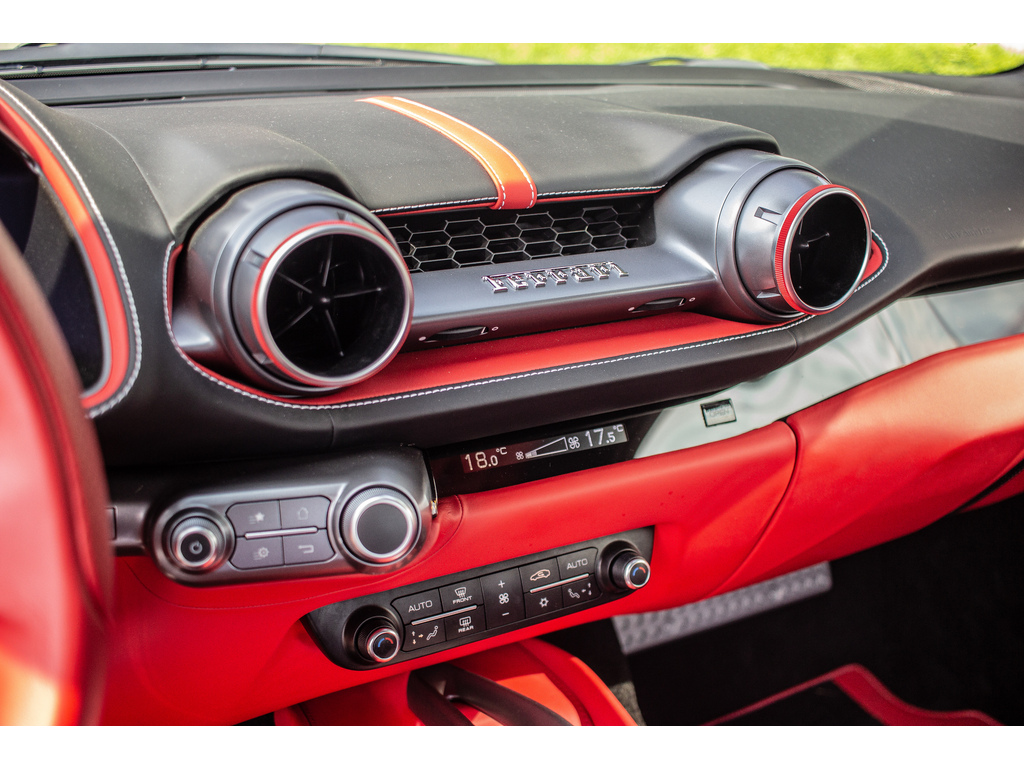 2020 Ferrari 812 Superfast, 6/17