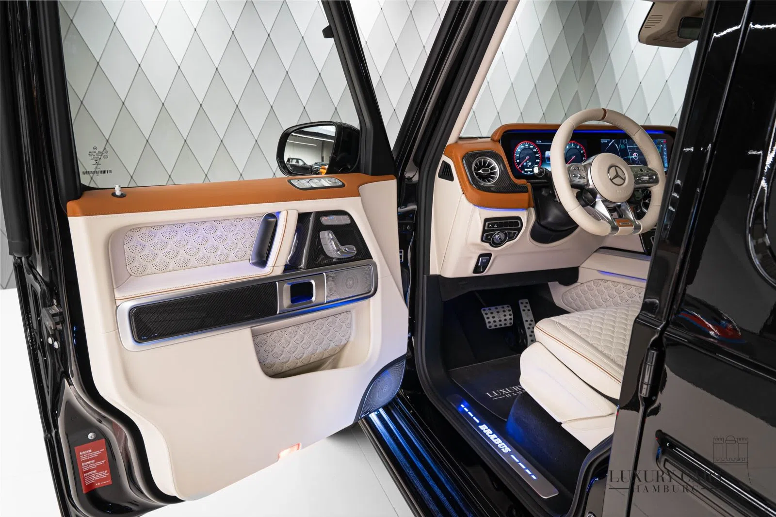 2022 BRABUS G 800 interior, Beige, Full leather