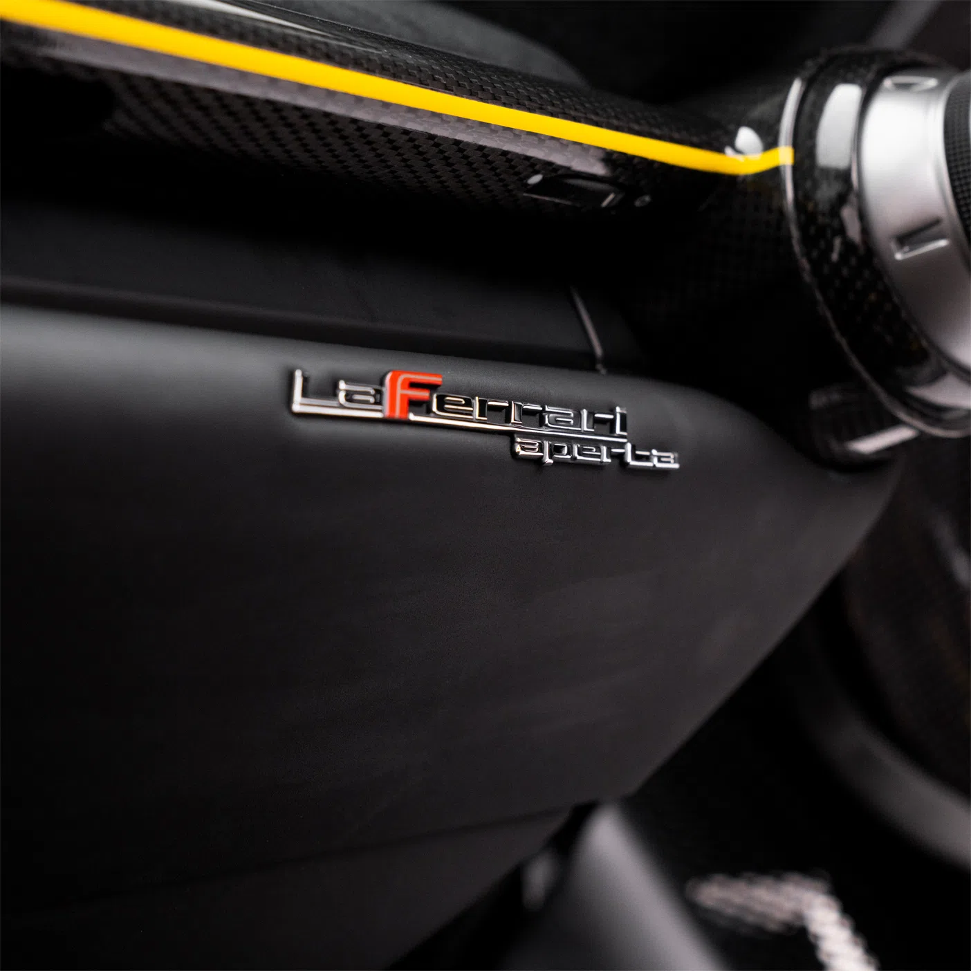 2017 Ferrari LaFerrari Aperta interior