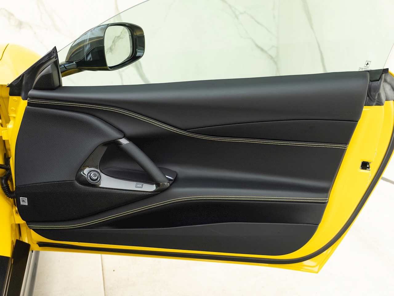 2019 Ferrari 812 Superfast, 19/20