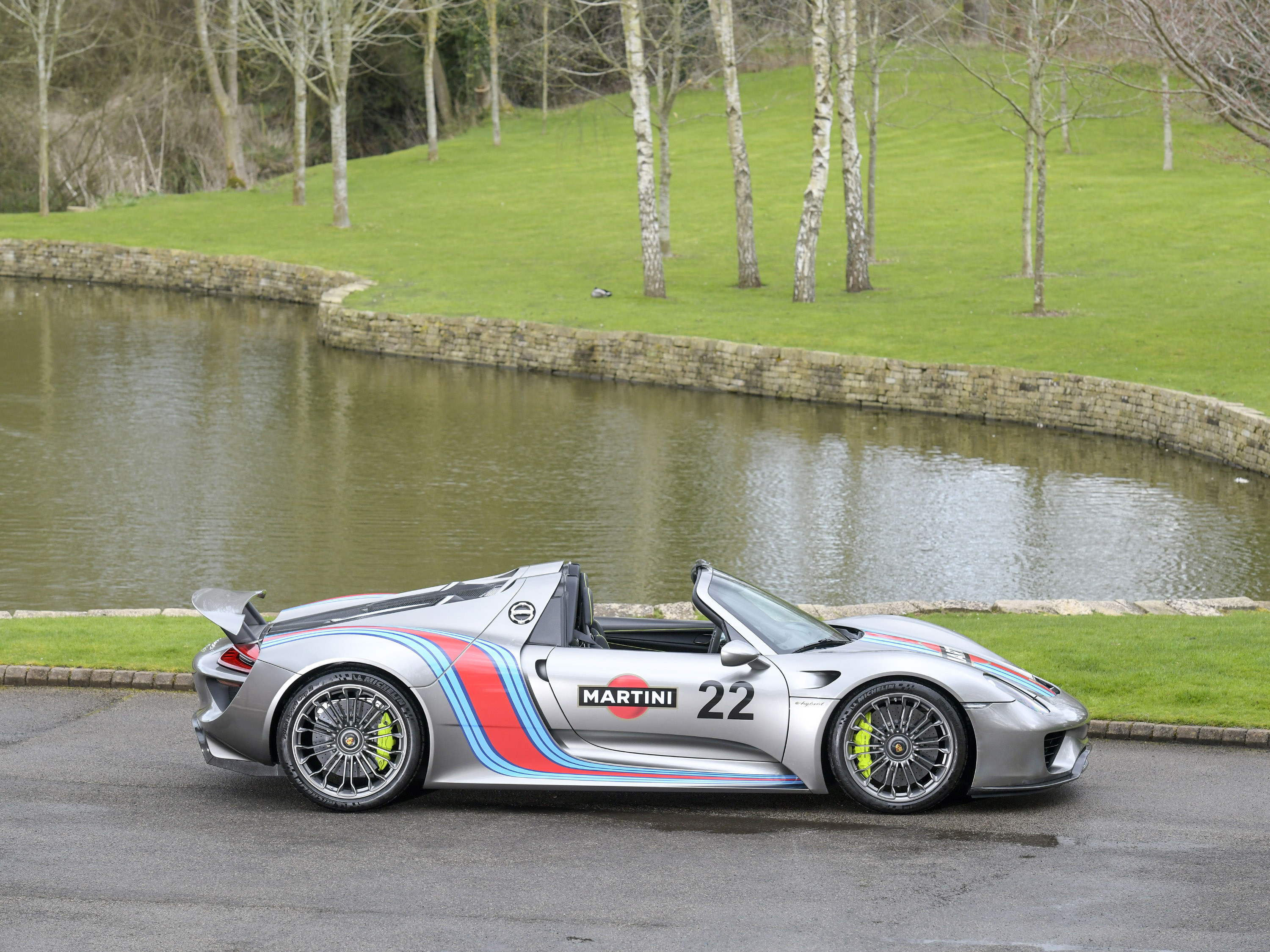 2015 PORSCHE 918 SPYDER, 11/20