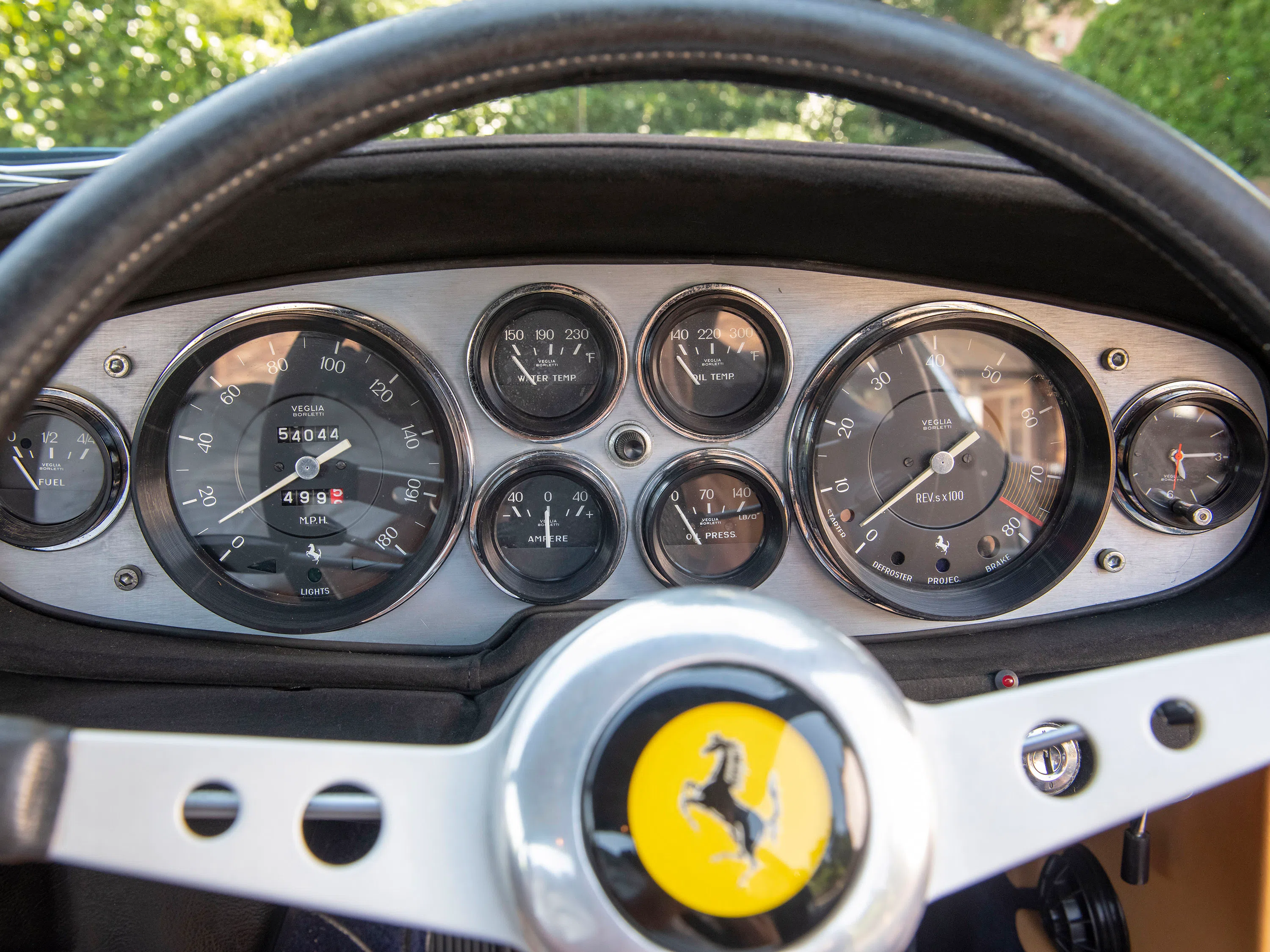 1971 Ferrari 365 GTB/4 Daytona interior, Pelle Beige