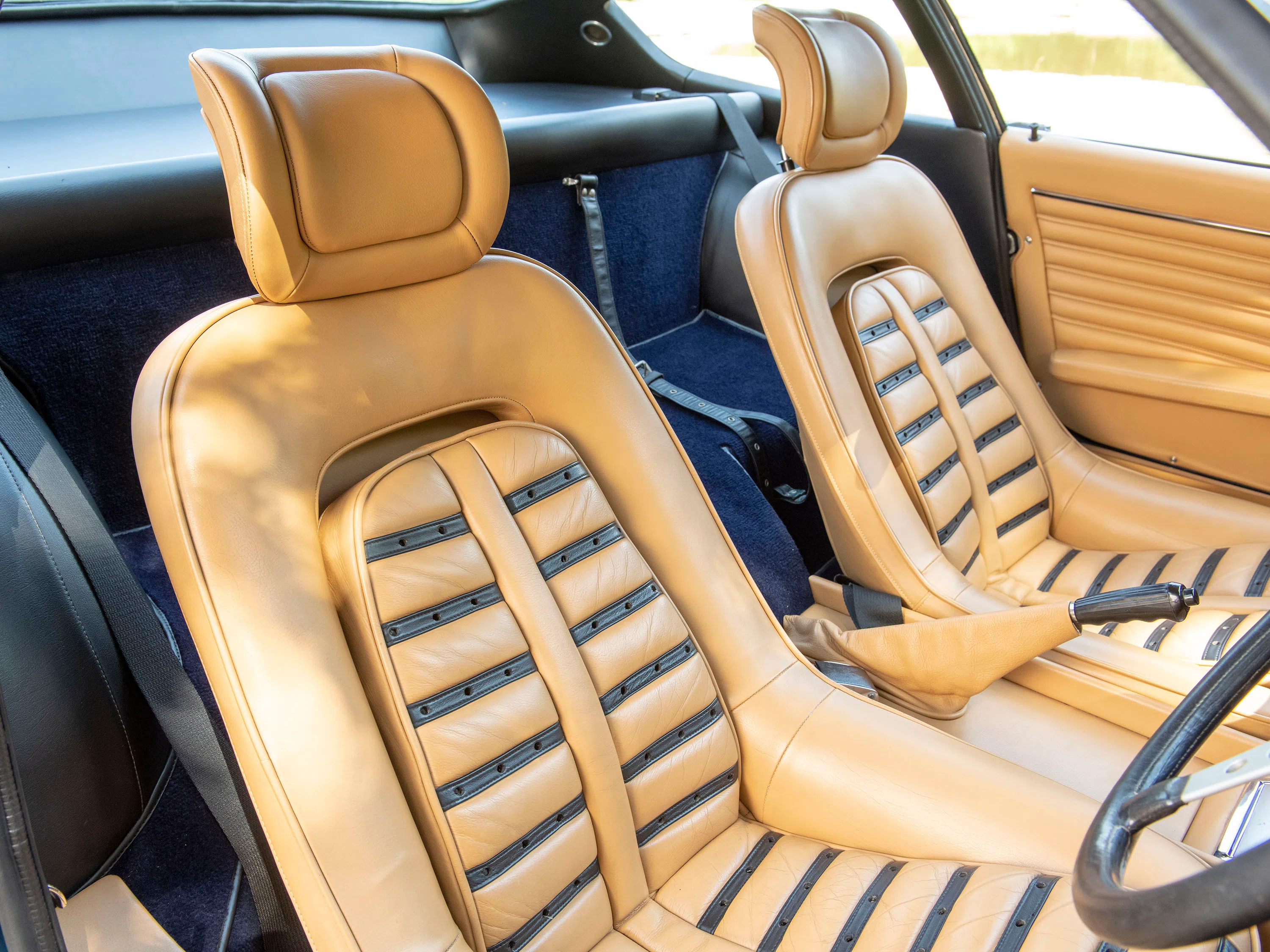 1971 Ferrari 365 GTB/4 Daytona interior, seats, Pelle Beige