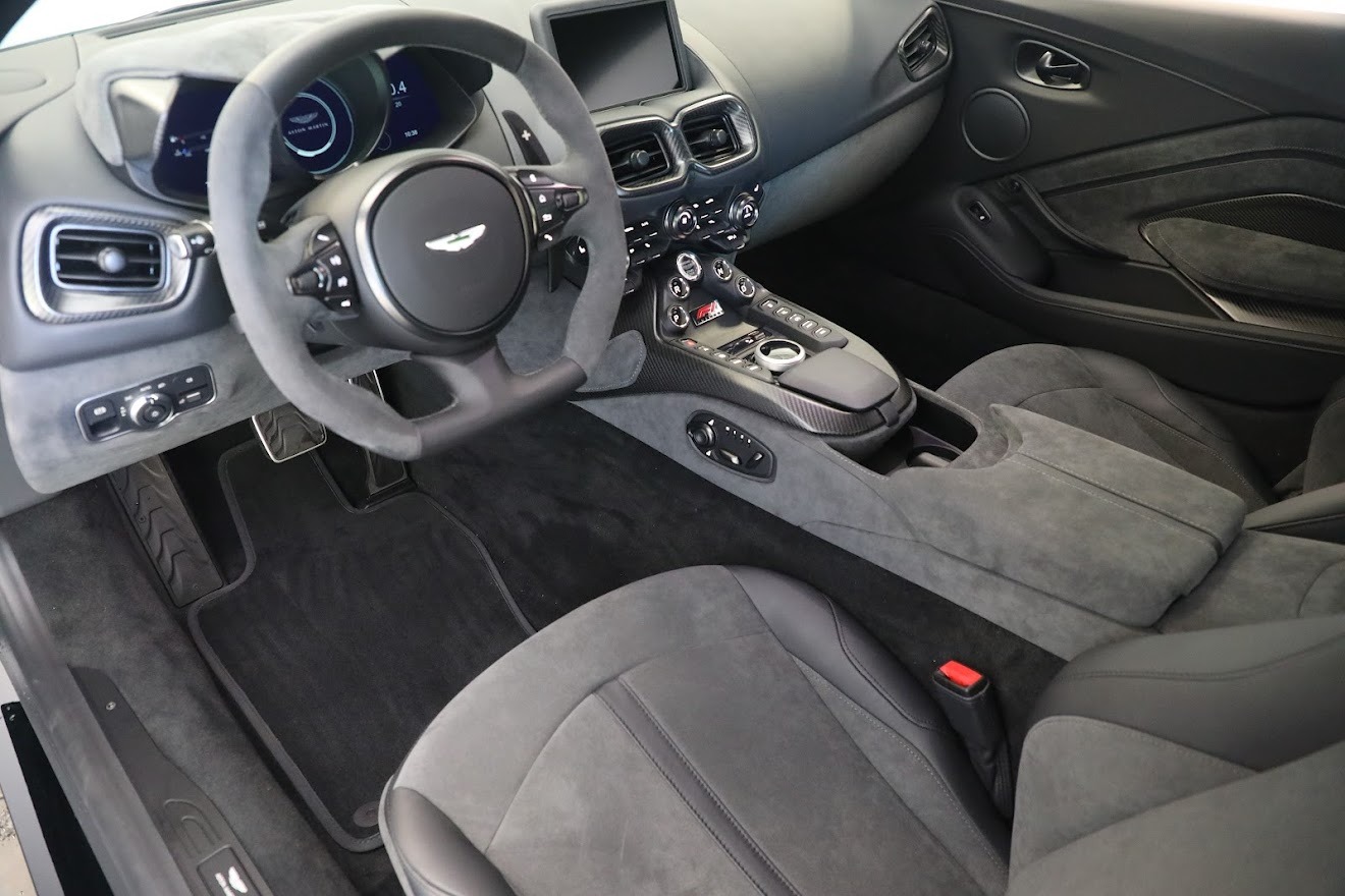 2023 Aston Martin Vantage F1 Edition, 11/20