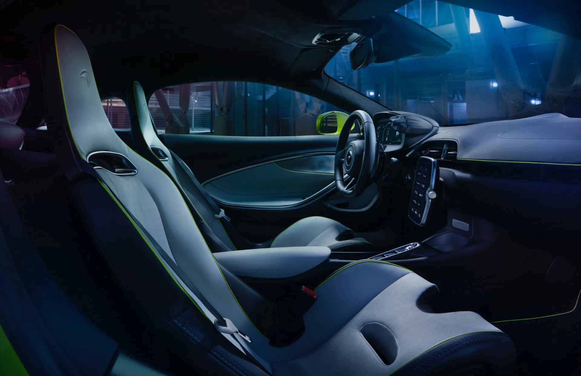 2023 McLaren Artura interior
