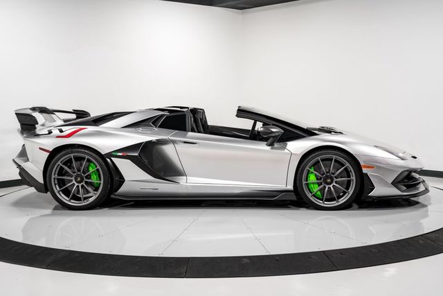 2020 Lamborghini Aventador SVJ Roadster