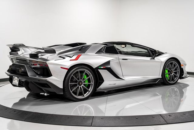 2020 Lamborghini Aventador SVJ Roadster, 2/19