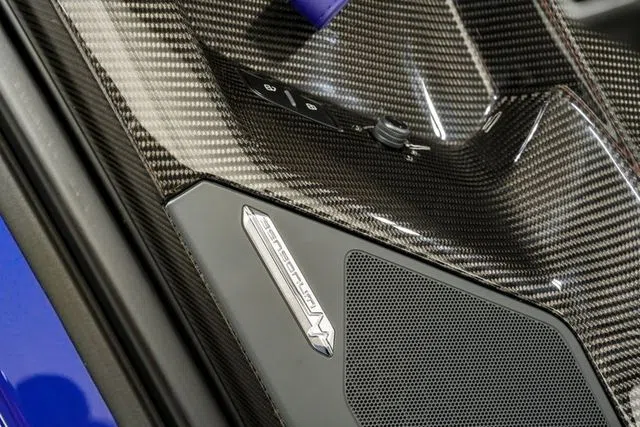 2020 Lamborghini Aventador SVJ Roadster, detail