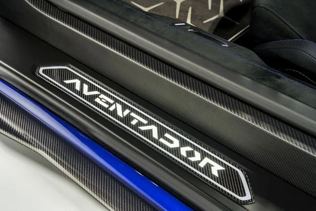 2020 Lamborghini Aventador SVJ Roadster, detail