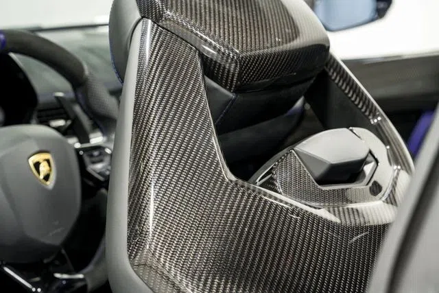 2020 Lamborghini Aventador SVJ Roadster interior, Nero Cosmus
