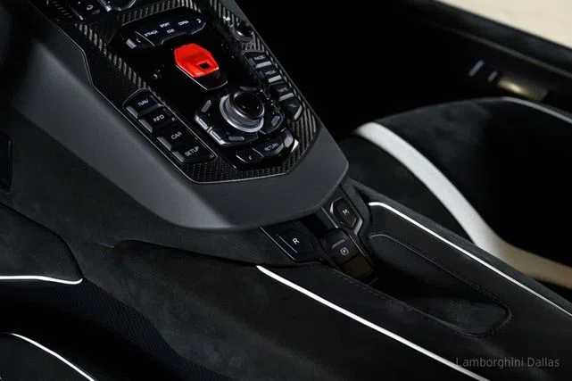 2020 Lamborghini Aventador SVJ Coupe interior, center console, Nero Cosmus