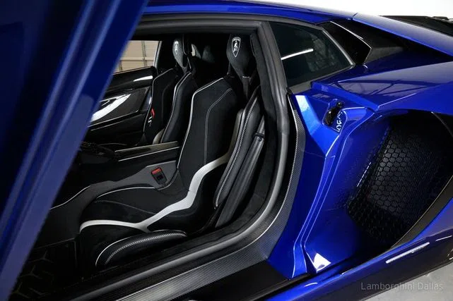 2020 Lamborghini Aventador SVJ Coupe interior, seats, Nero Cosmus