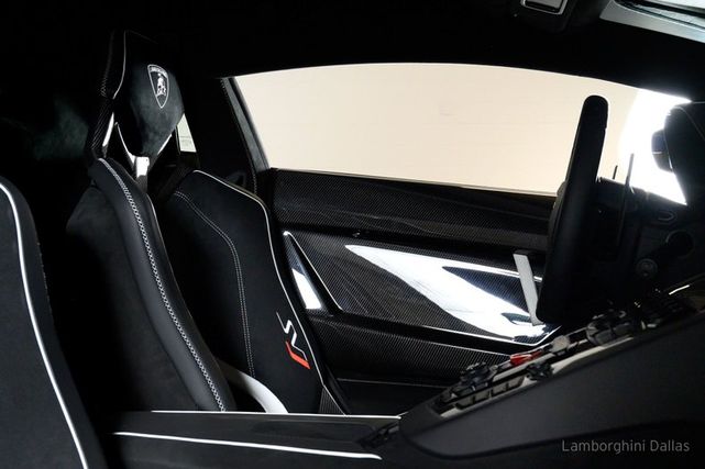 2020 Lamborghini Aventador SVJ Coupe, 15/20