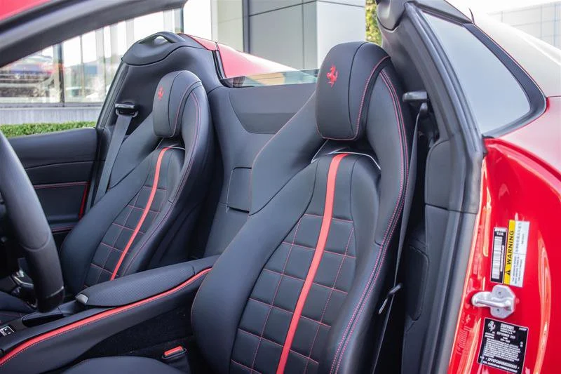 2021 Ferrari 812 GTS, 4/15