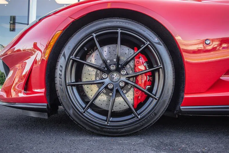 2021 Ferrari 812 GTS wheel