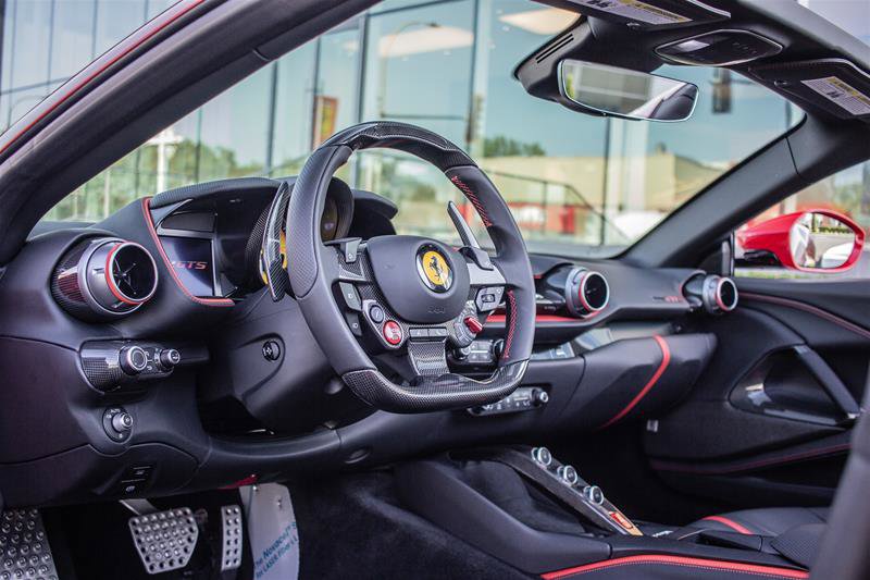 2021 Ferrari 812 GTS, 12/15
