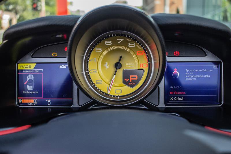 2021 Ferrari 812 GTS, 13/15