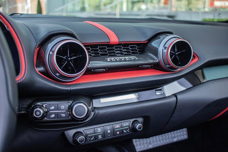 2021 Ferrari 812 GTS, 14/15