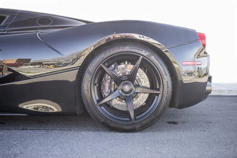2015 Ferrari LaFerrari wheel