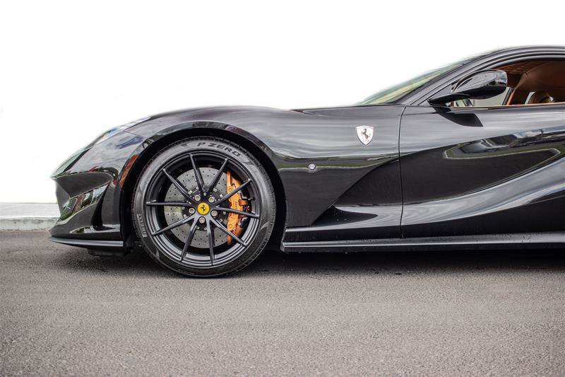 2019 Ferrari 812 Superfast, 9/15