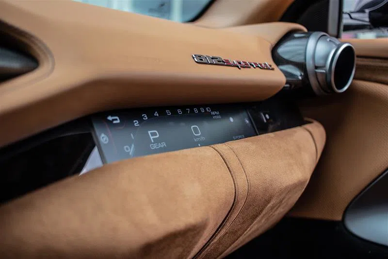 2019 Ferrari 812 Superfast interior, CUOIO