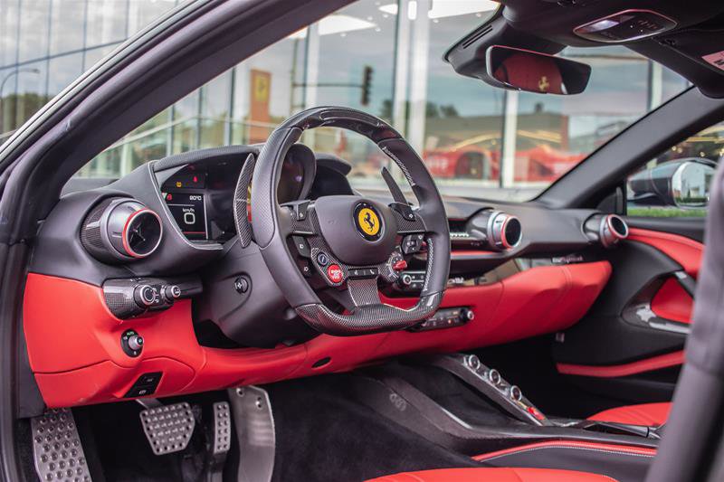 2020 Ferrari 812 Superfast, 13/17