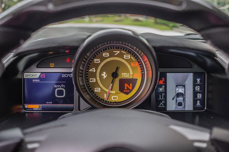 2020 Ferrari 812 Superfast, 14/17