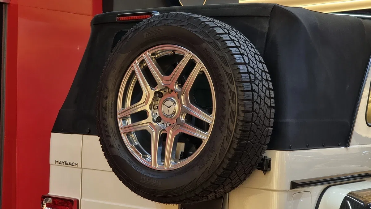 2018 Mercedes-Maybach G650 Landaulet wheel