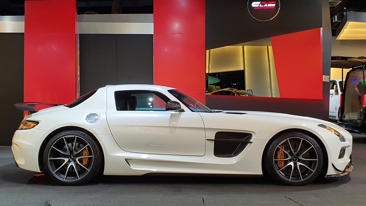 2014 Mercedes-Benz SLS AMG Black Series, 4/20
